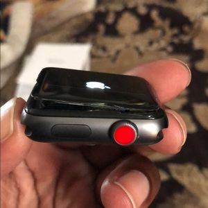 cracked apple watch series 3